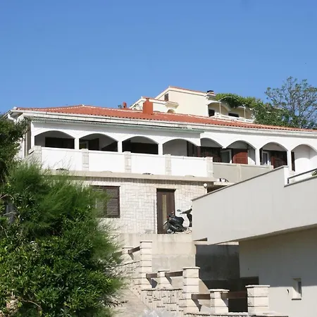 Apartament By The Sea Pag - 6381 Pag Town
