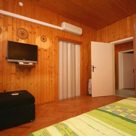 Apartament By The Sea Pag - 6381 *